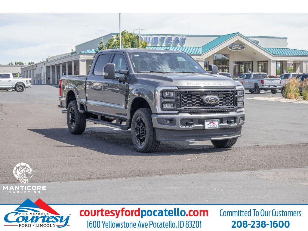 2026 Ford F-350 Super Duty XLT