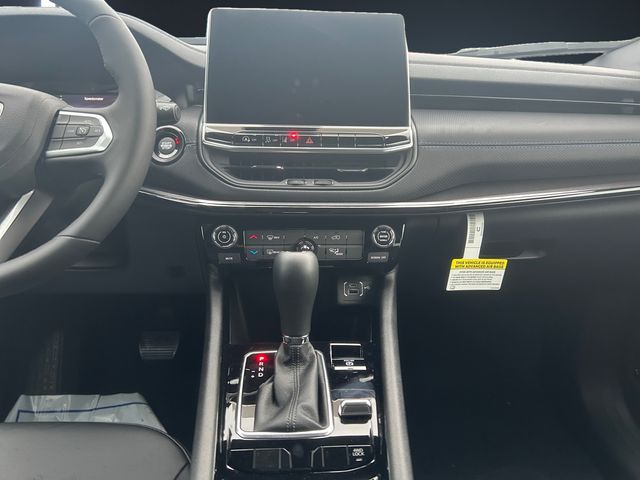 2026 Jeep Compass Latitude Altitude - Photo 11