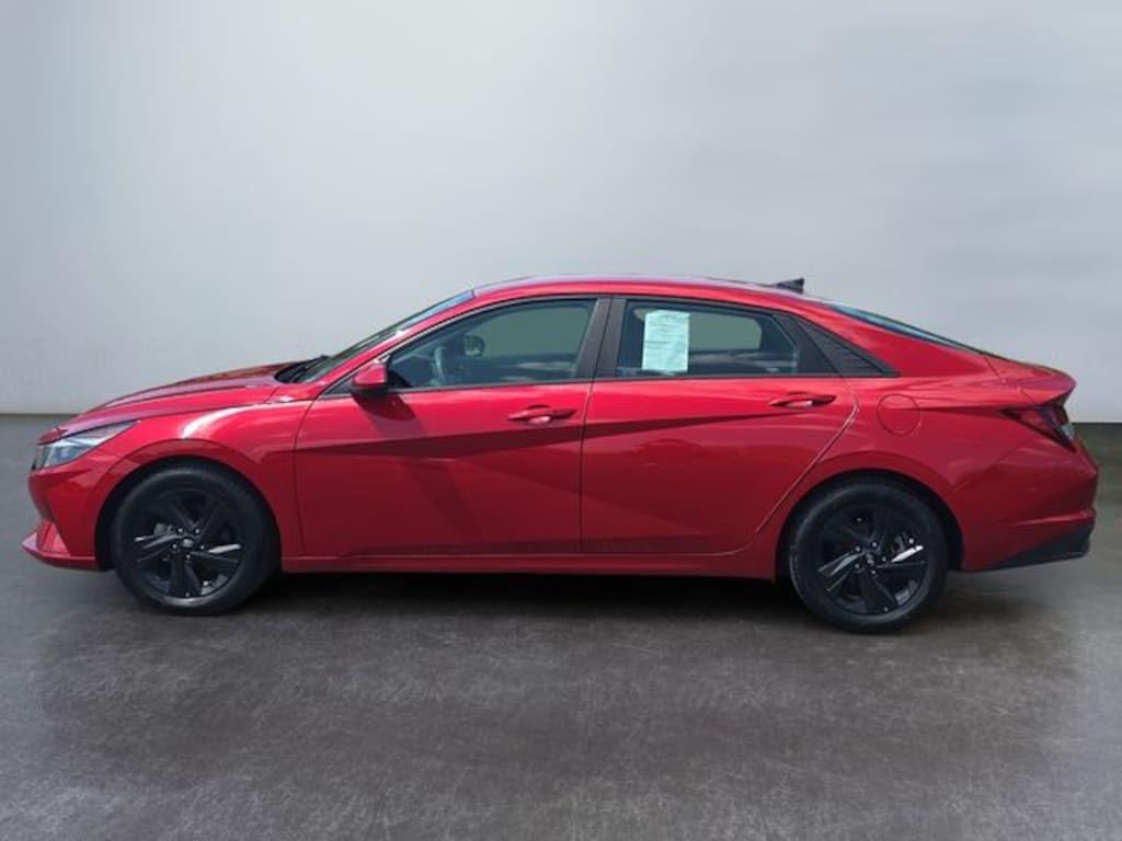 Used 2023 Hyundai Elantra SEL Sedan
