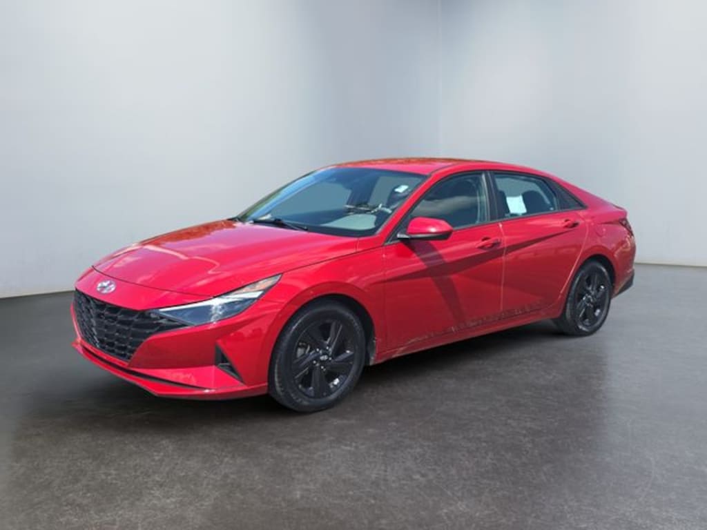 Used 2023 Hyundai Elantra SEL Sedan