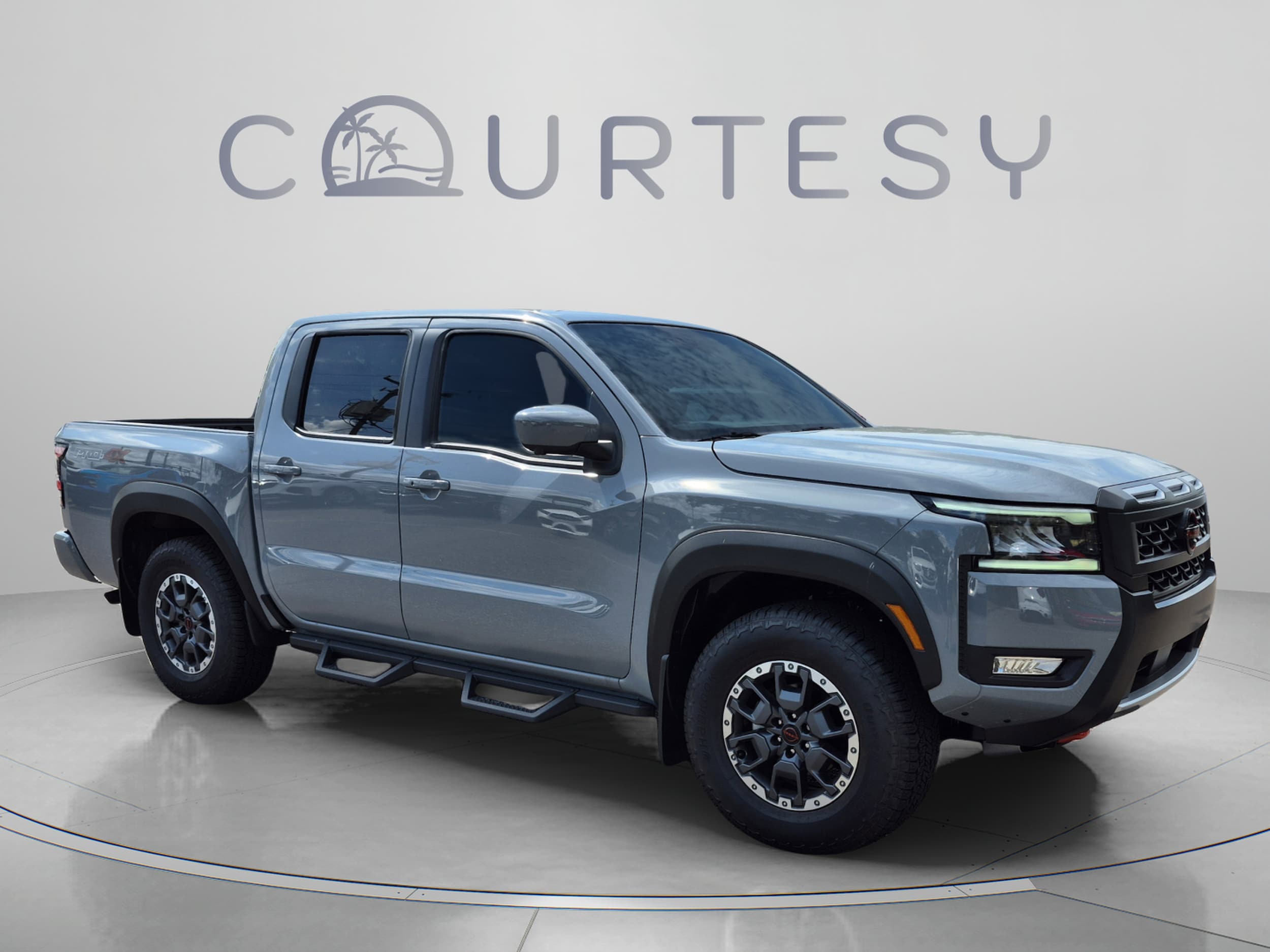 2026 Nissan Frontier PRO-4X - Photo 8