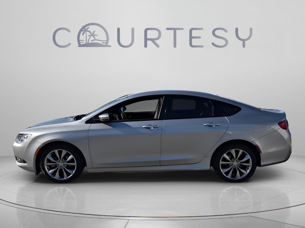 Used 2015 Chrysler 200 S Sedan