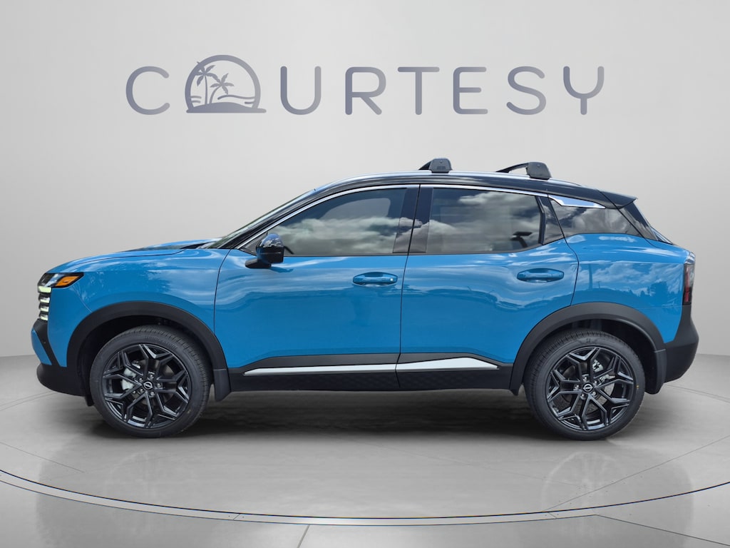 New 2026 Nissan Kicks SR SUV