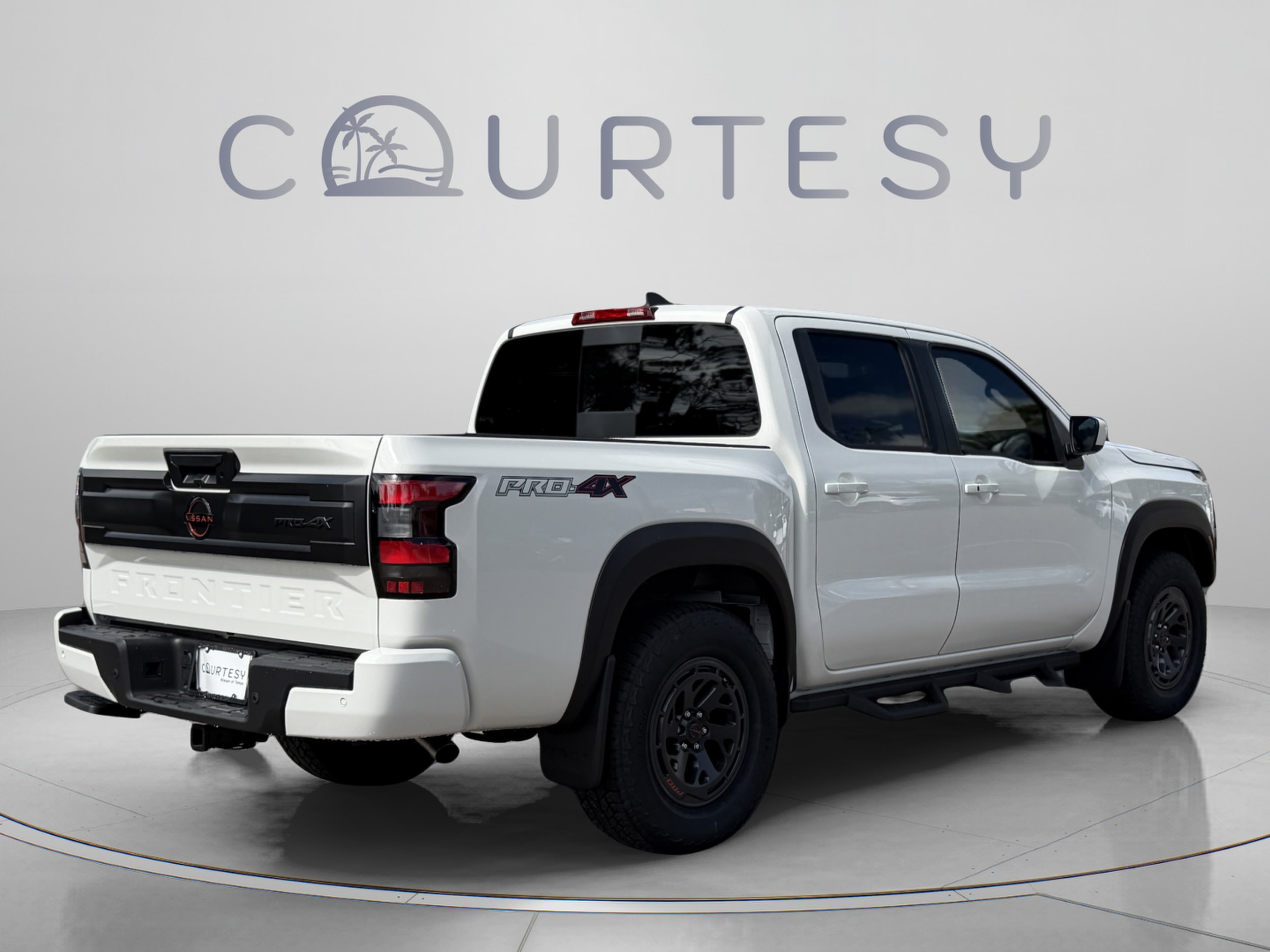 2026 Nissan Frontier PRO-4X - Photo 6