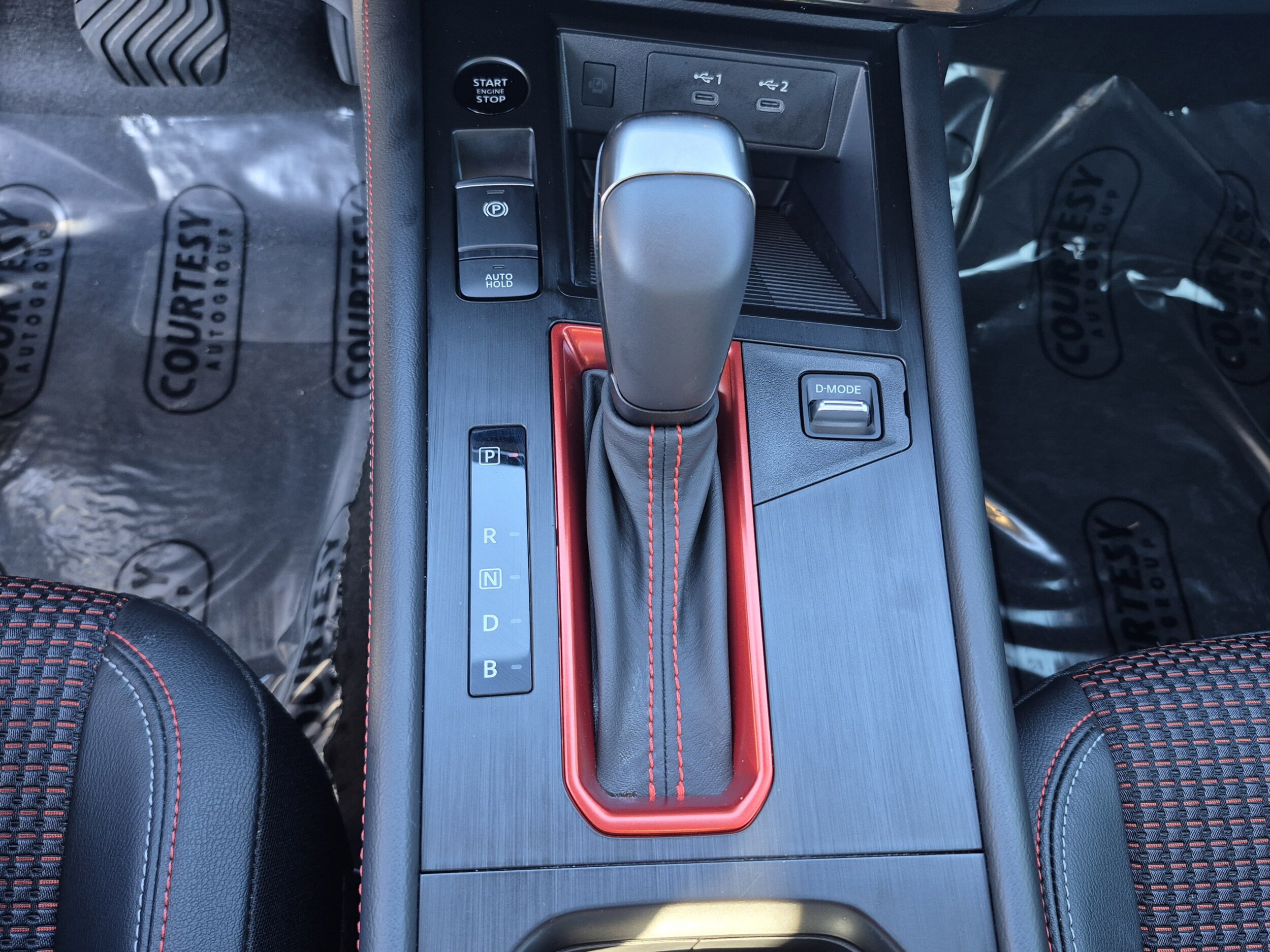 2025 Nissan Kicks SR - Photo 28
