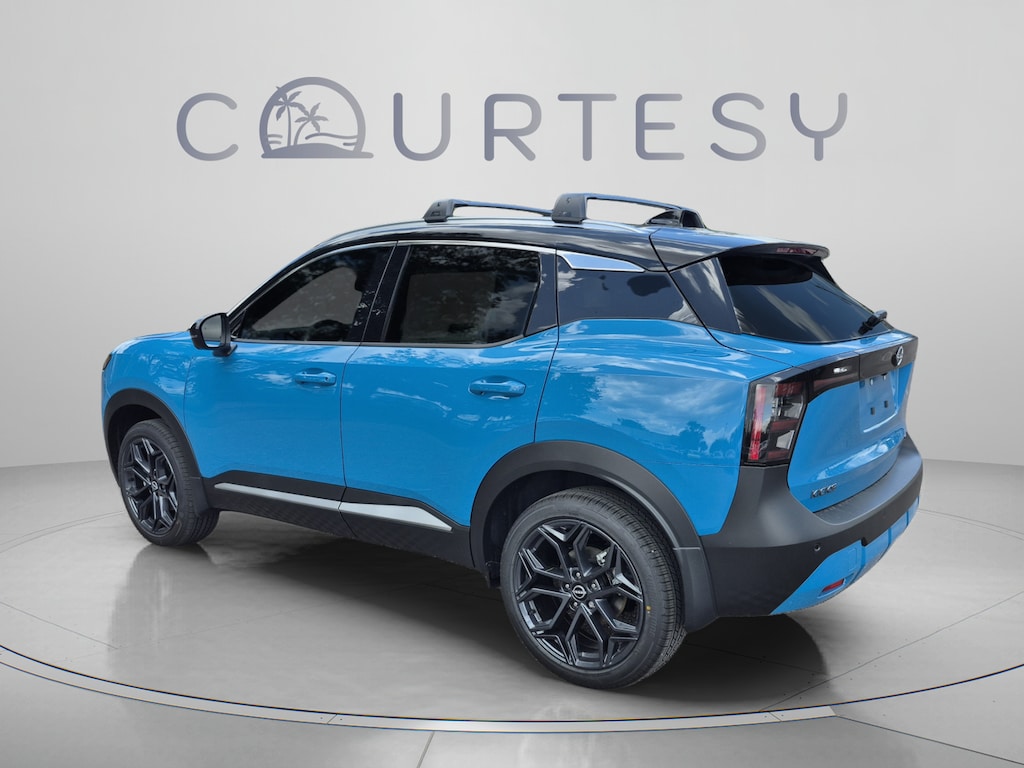 New 2026 Nissan Kicks SR SUV