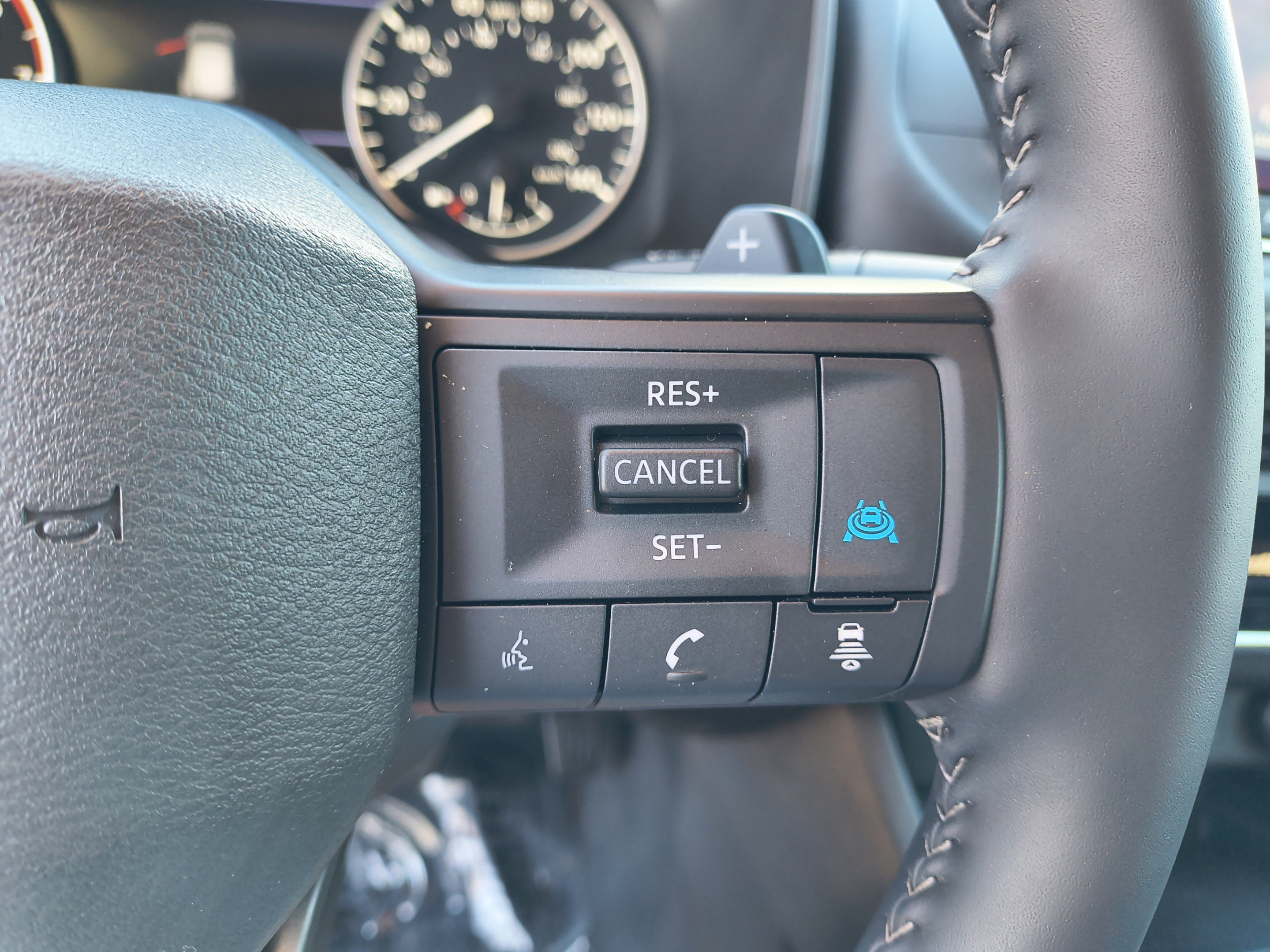 2026 Nissan Rogue SV - Photo 28