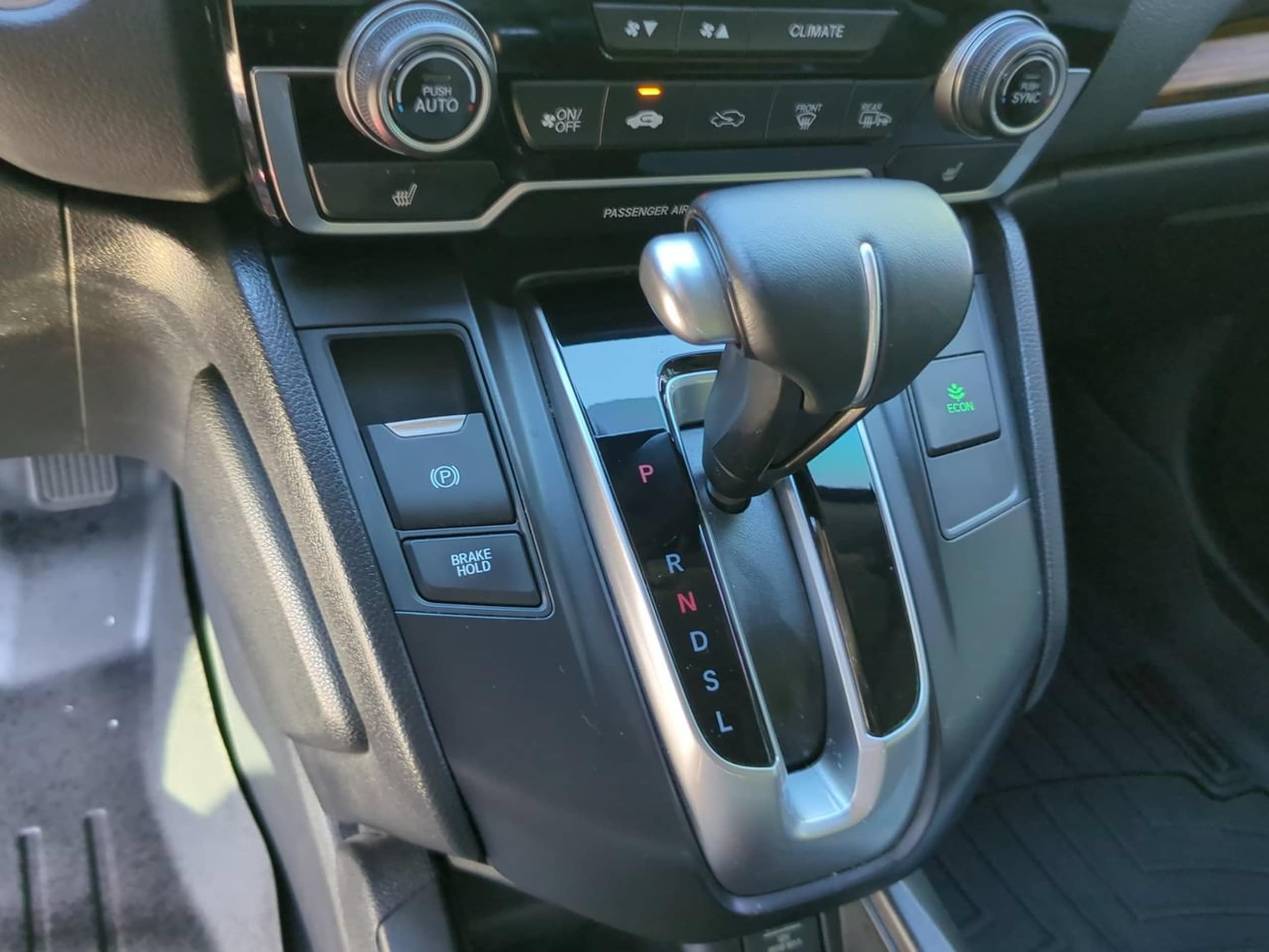 2018 Honda CR-V Touring - Photo 16