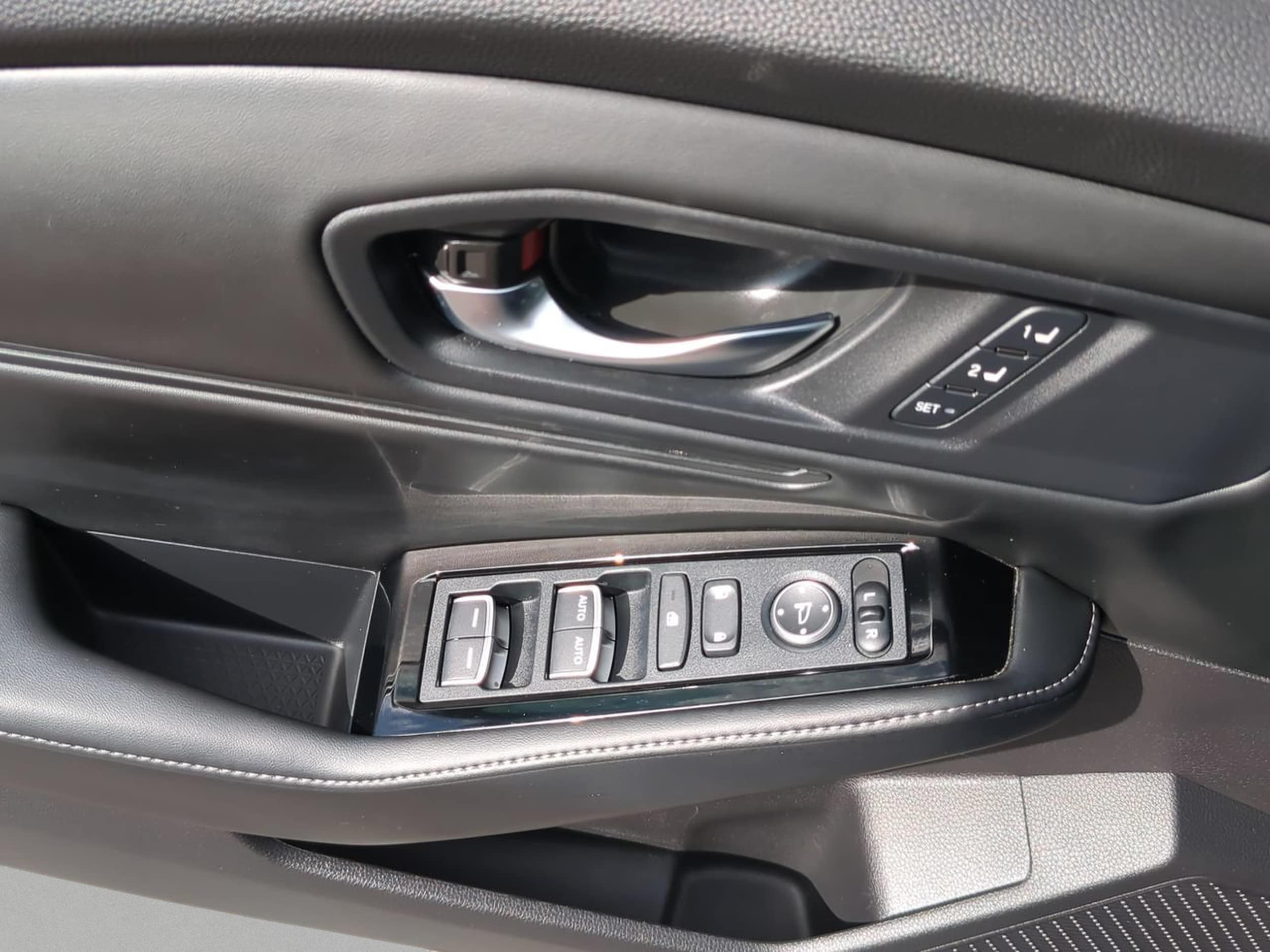 2024 Honda Accord Hybrid Touring - Photo 17