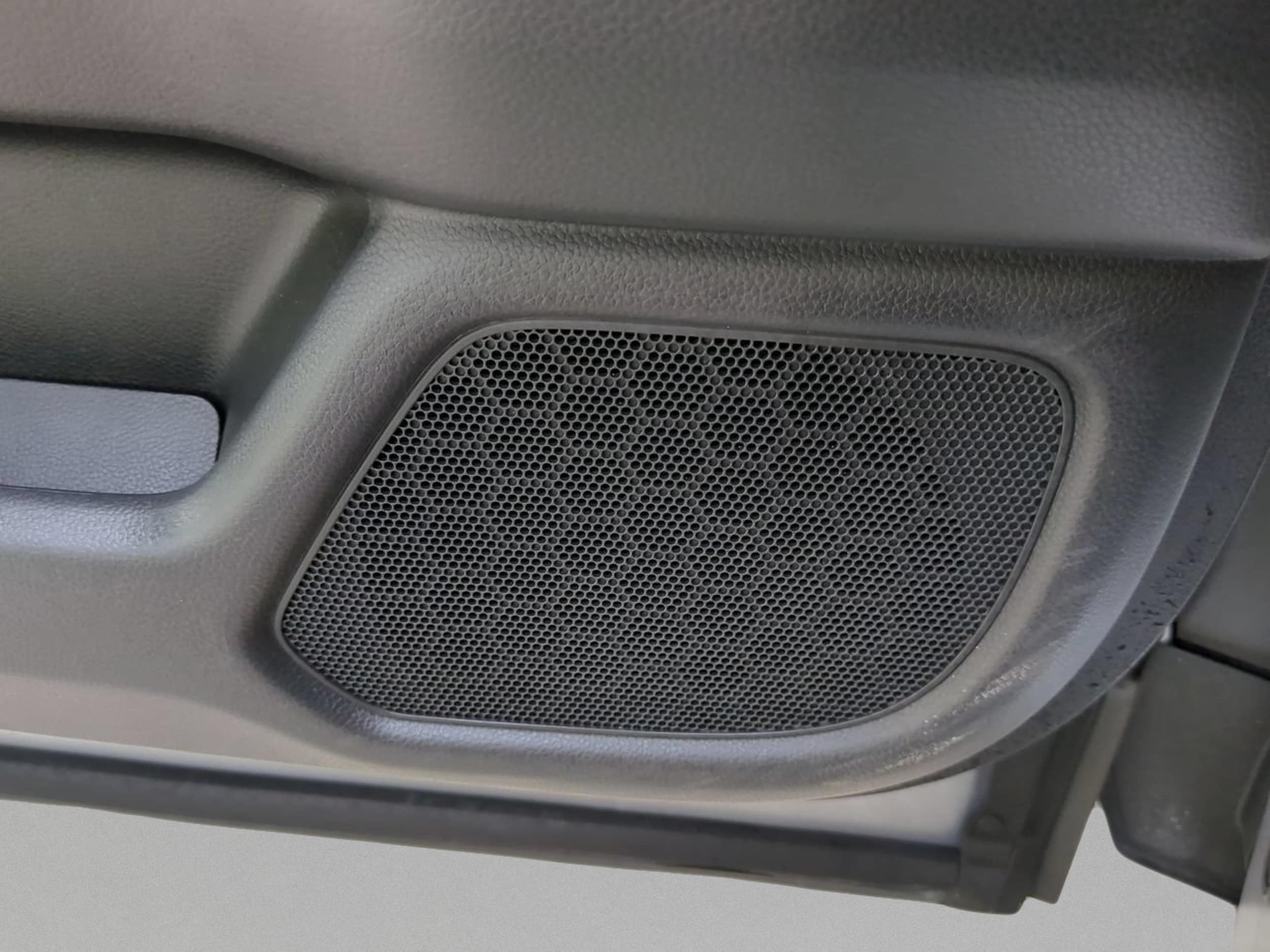 2025 Honda Pilot EX-L - Photo 24