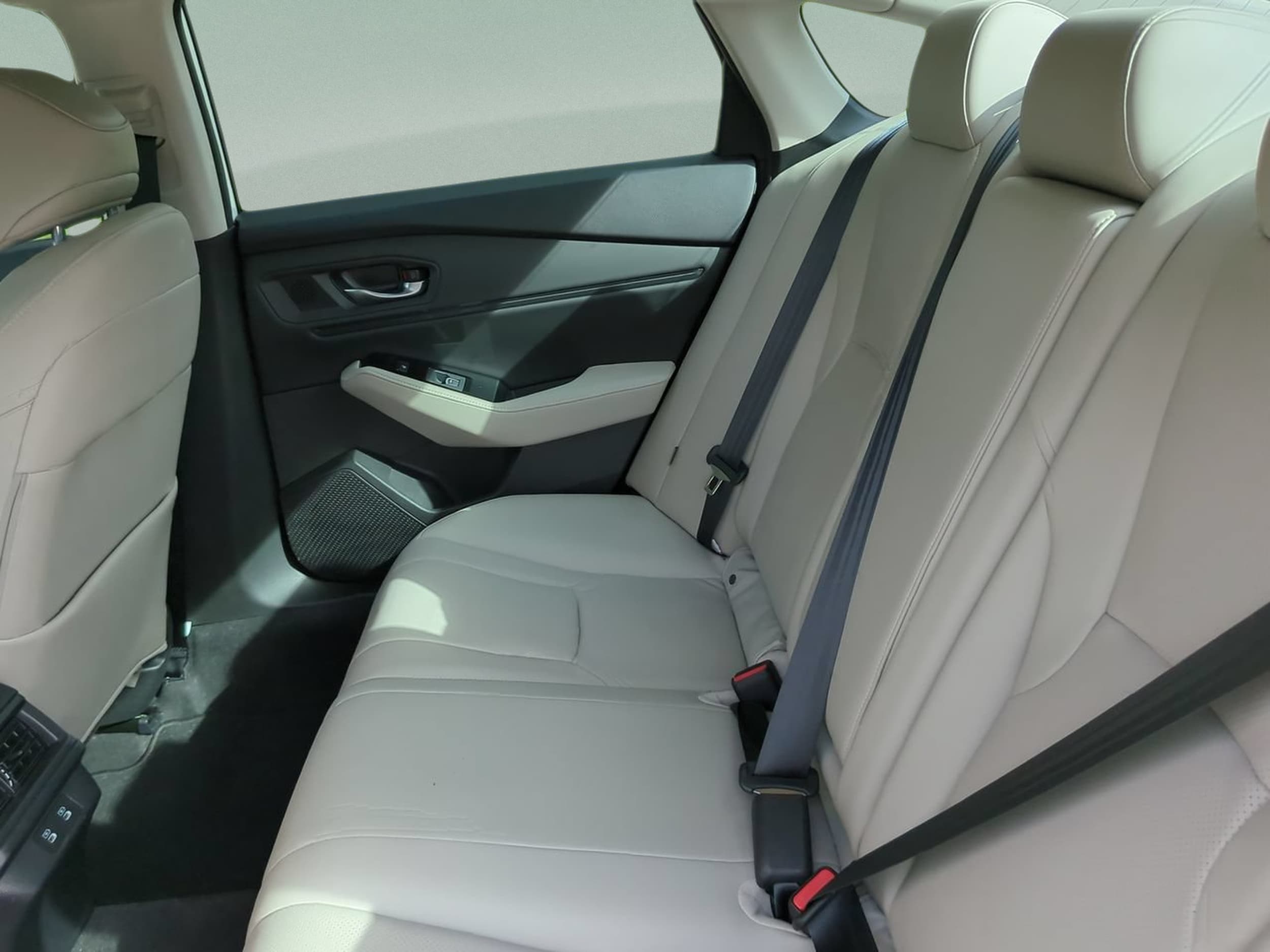 2023 Honda Accord Hybrid Touring - Photo 18