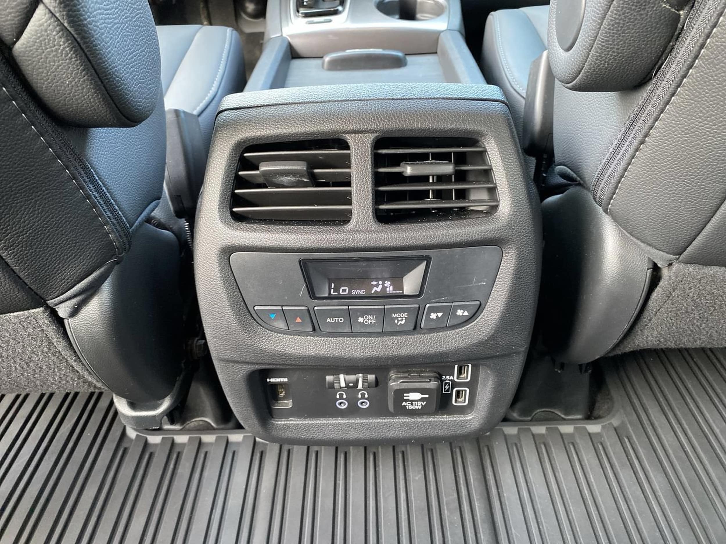 2020 Honda Pilot EX-L - Photo 24