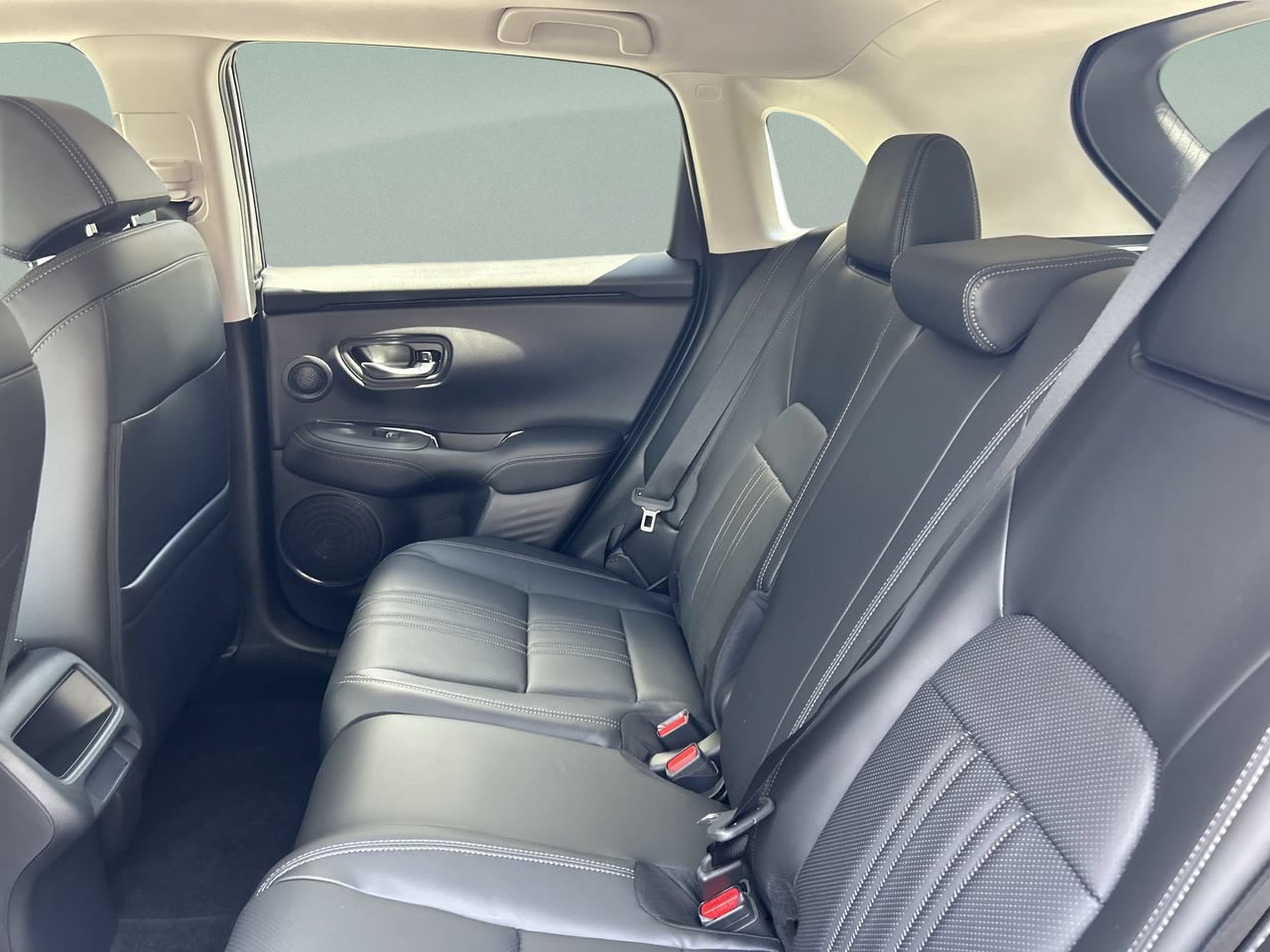 2024 Honda HR-V EX-L - Photo 18