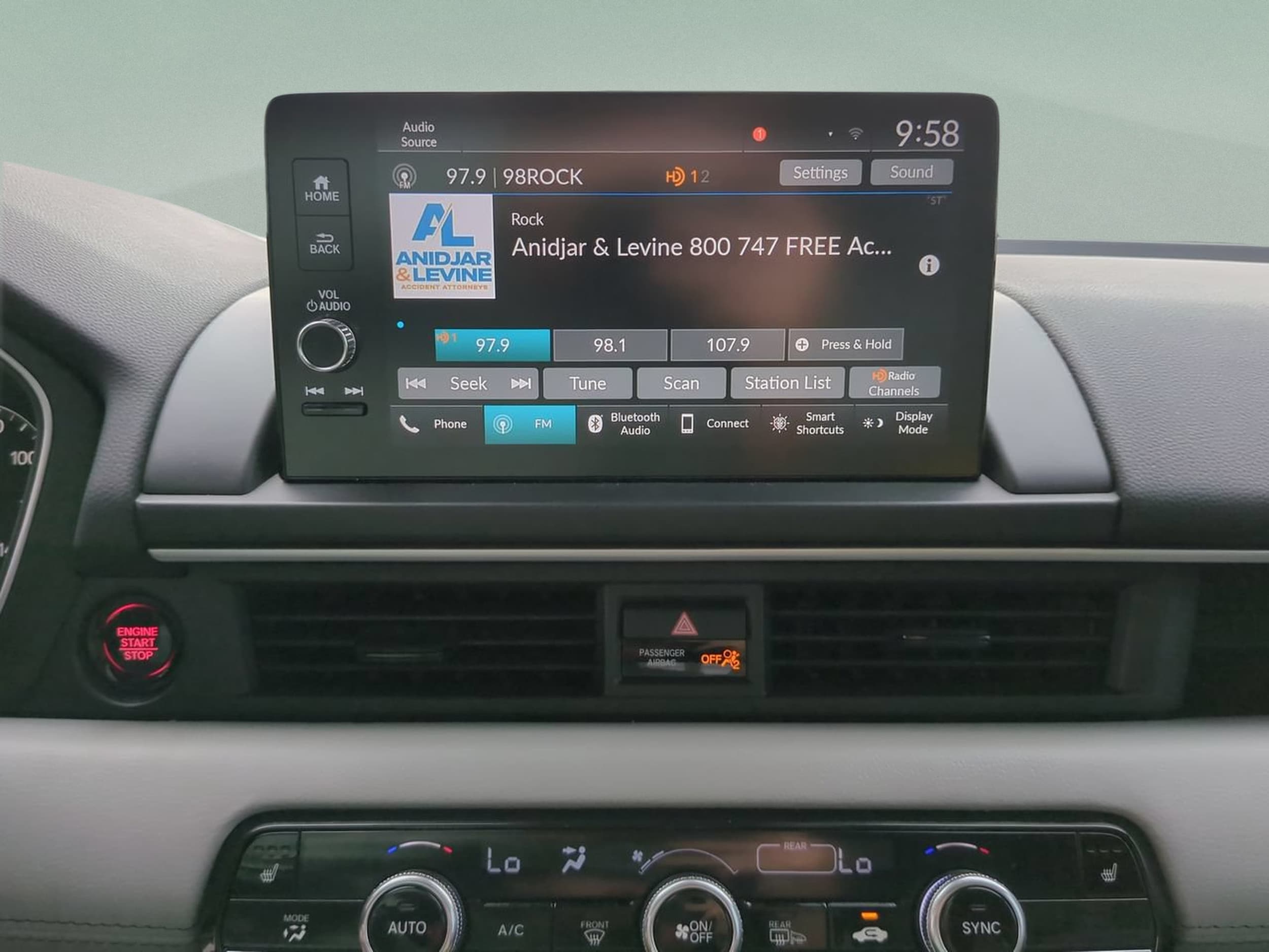 2025 Honda Pilot EX-L - Photo 25