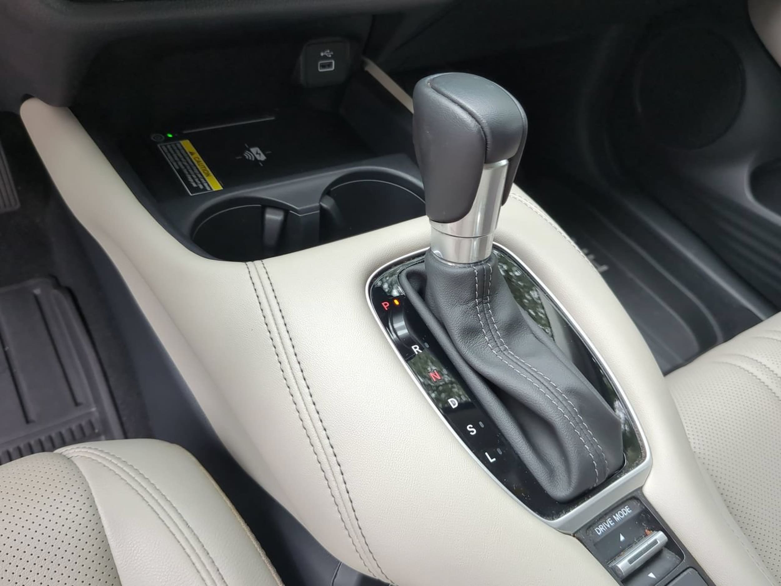 2024 Honda HR-V EX-L - Photo 16
