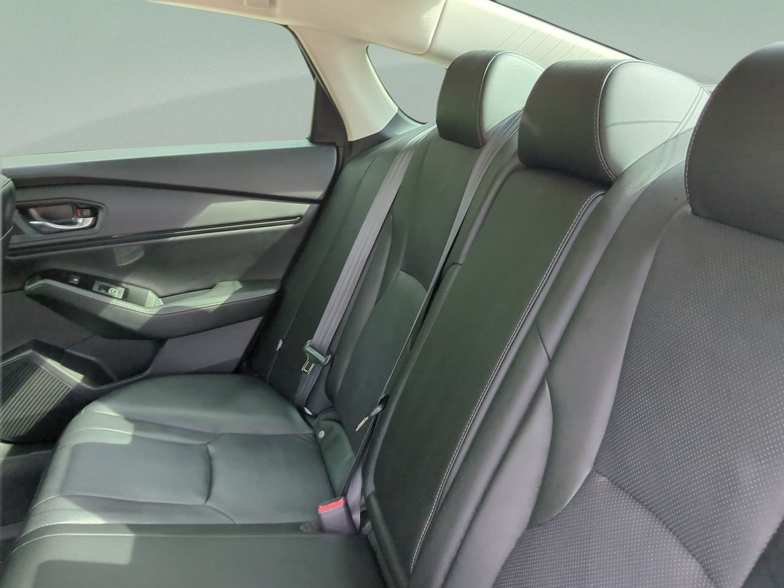2024 Honda Accord Hybrid Touring - Photo 18