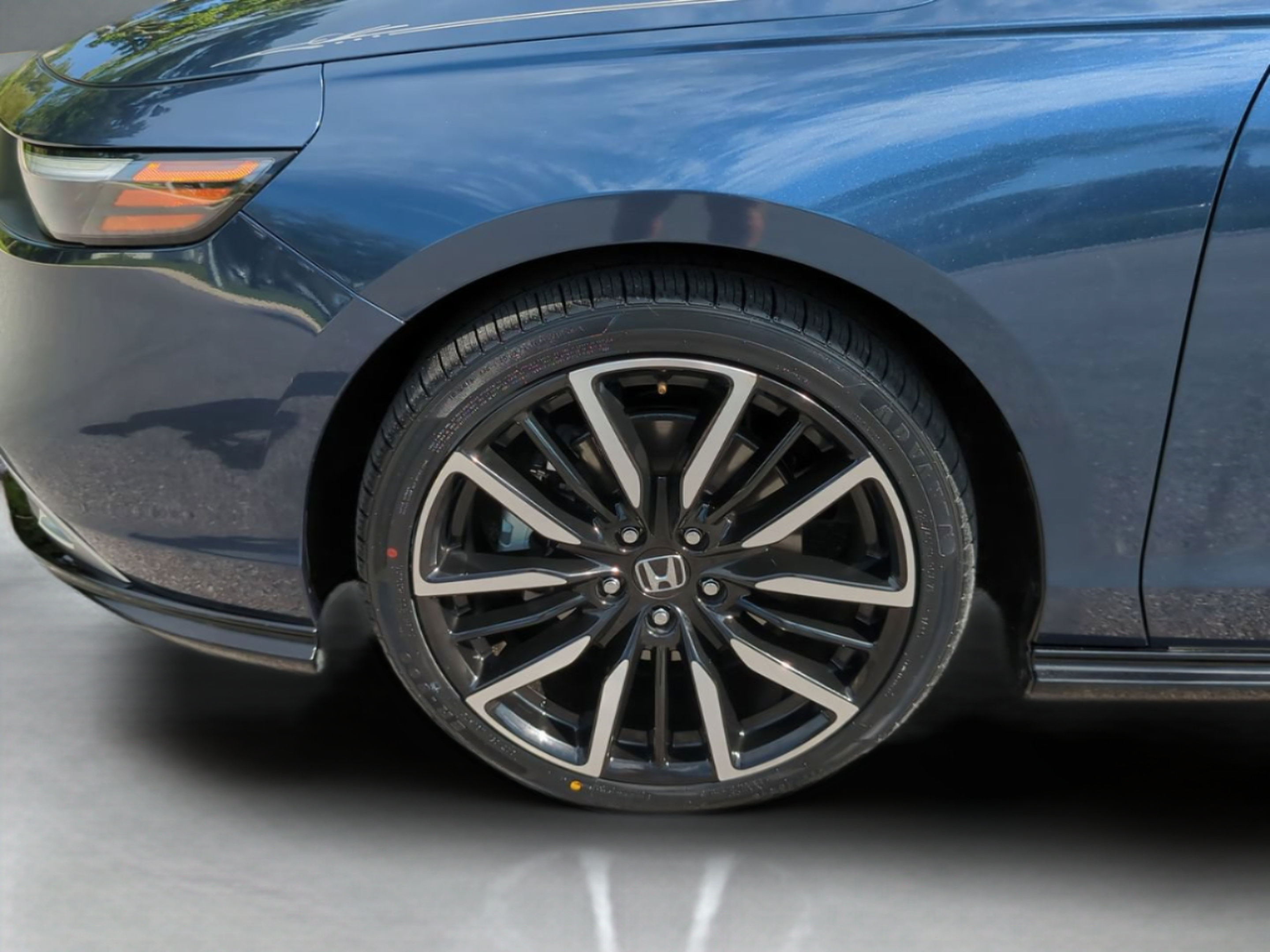2024 Honda Accord Hybrid Touring - Photo 31