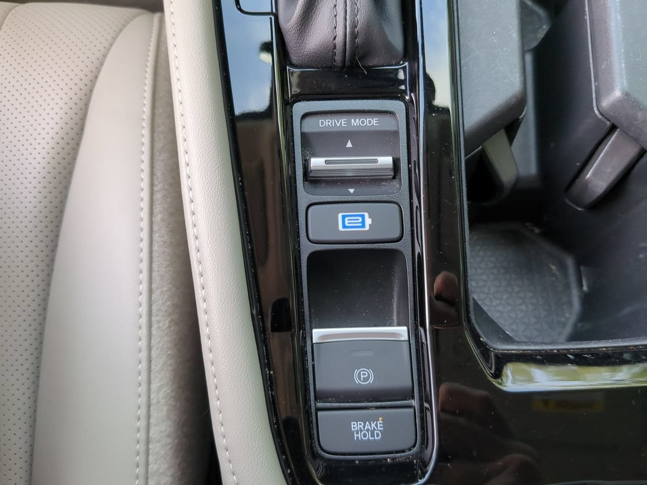 2023 Honda Accord Hybrid Touring - Photo 30