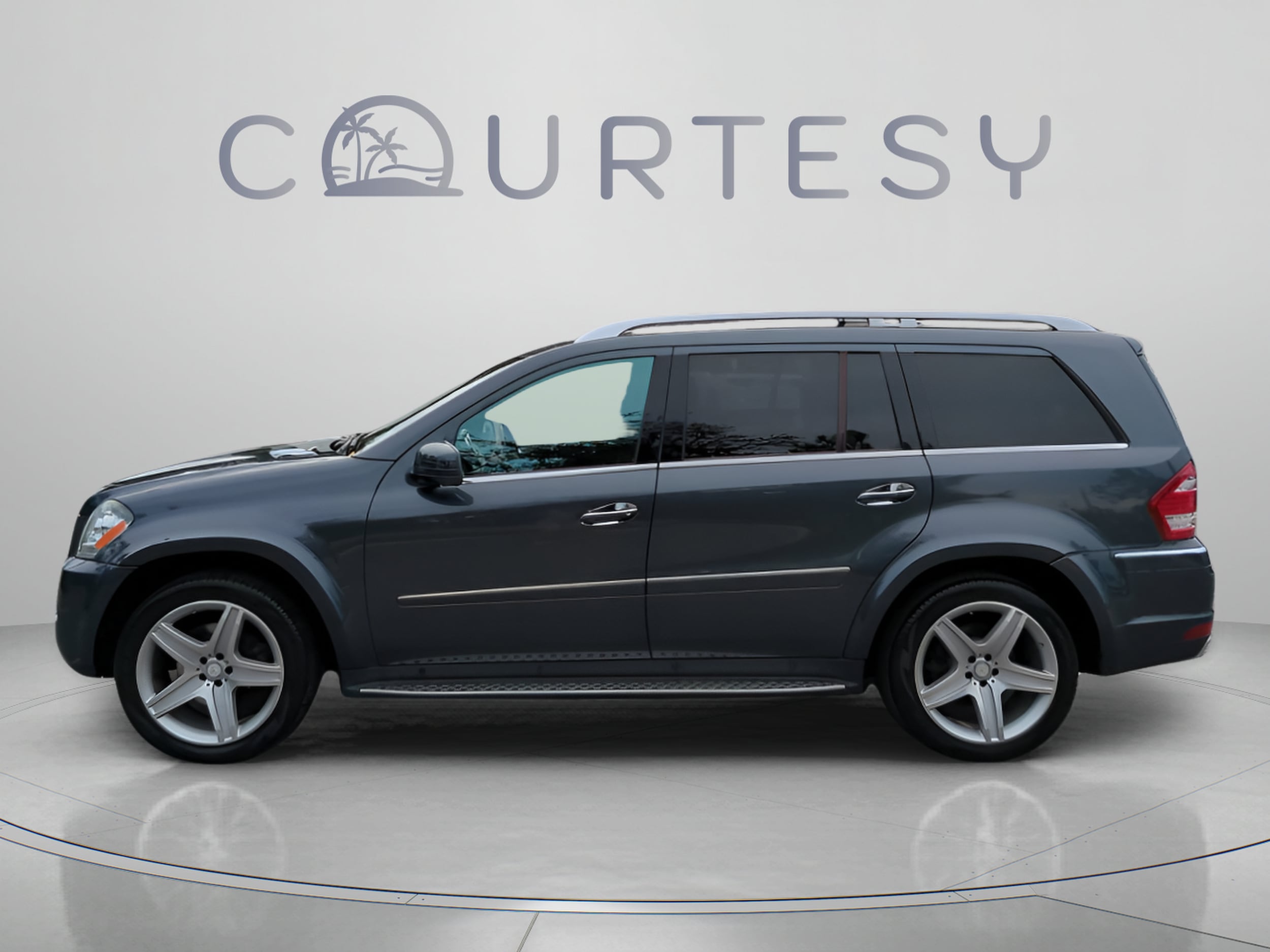 Used 2011 Mercedes-Benz GL-Class GL550 with VIN 4JGBF8GE1BA745856 for sale in Palm Harbor, FL