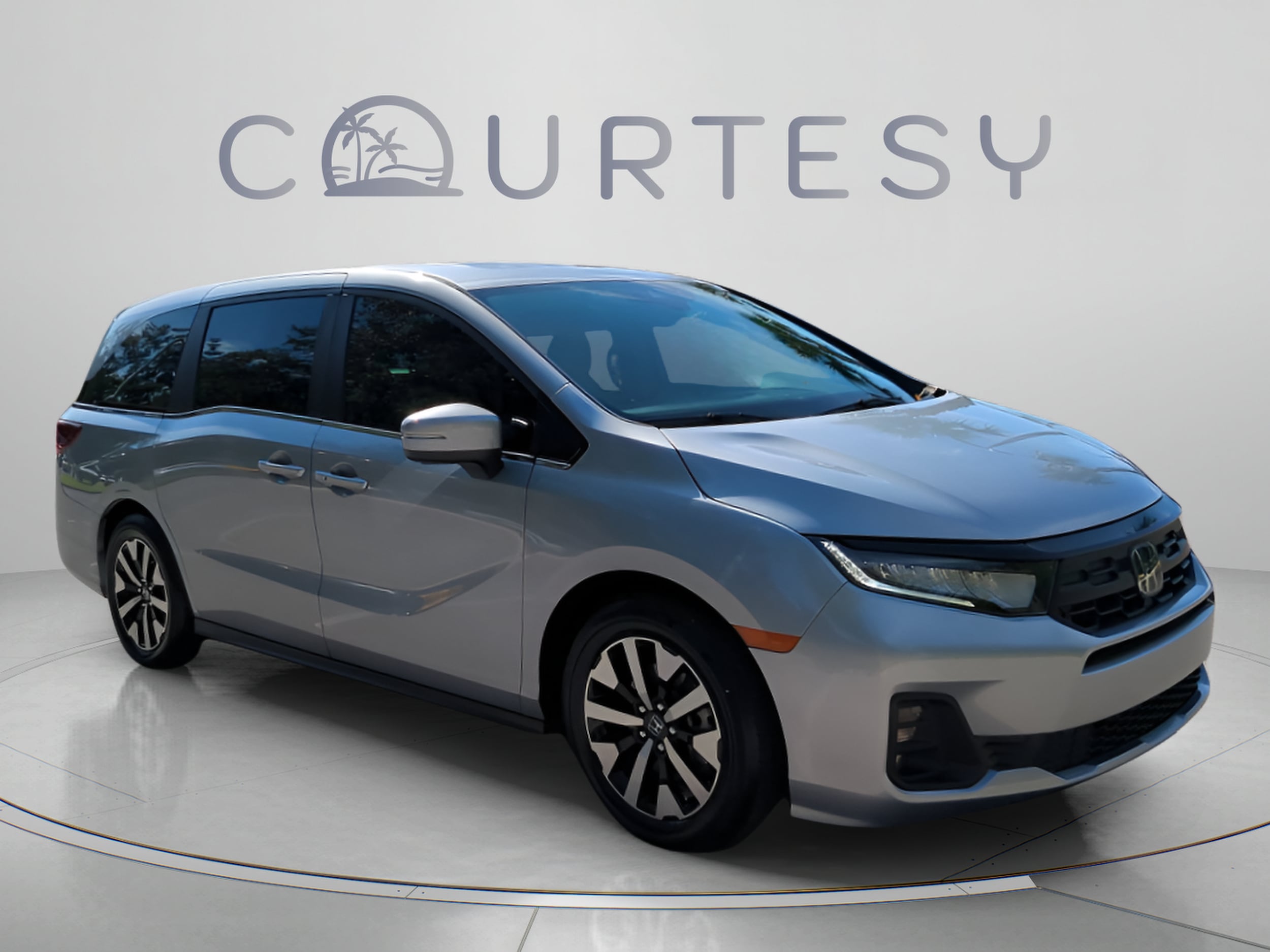 2025 Honda Odyssey EX-L - Photo 9