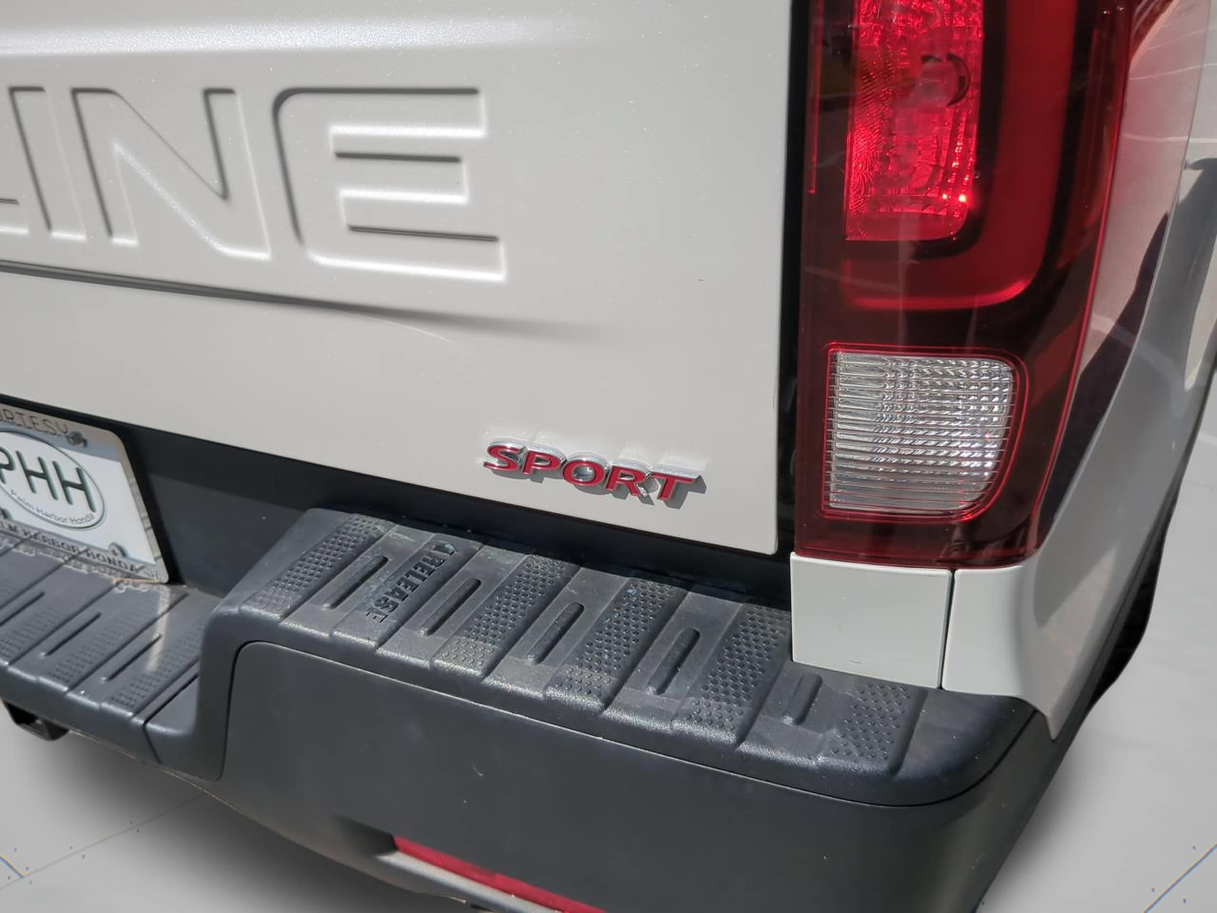 2025 Honda Ridgeline Sport - Photo 31