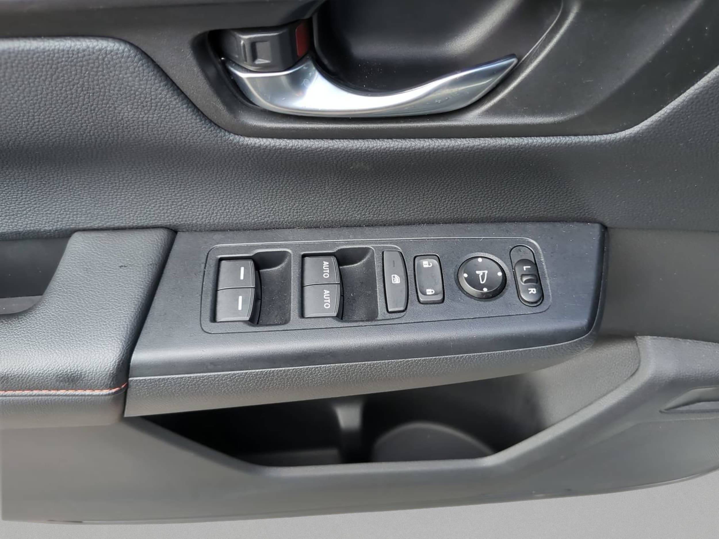 2024 Honda CR-V Sport - Photo 16