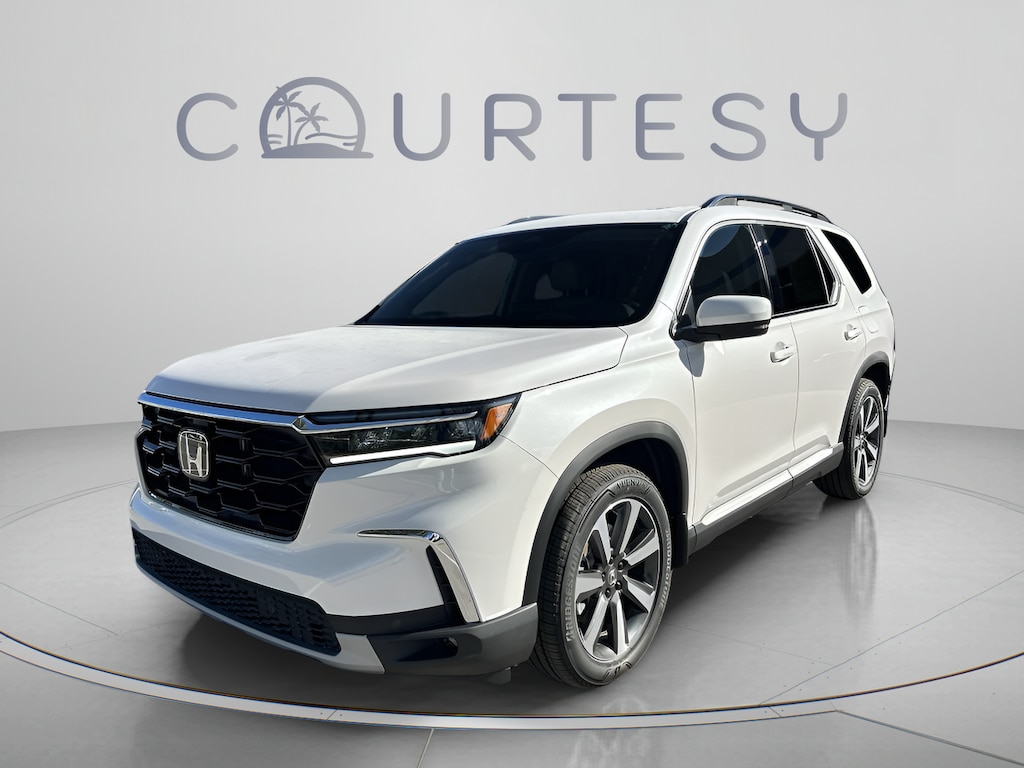 Used 2024 Honda Pilot Touring SUV