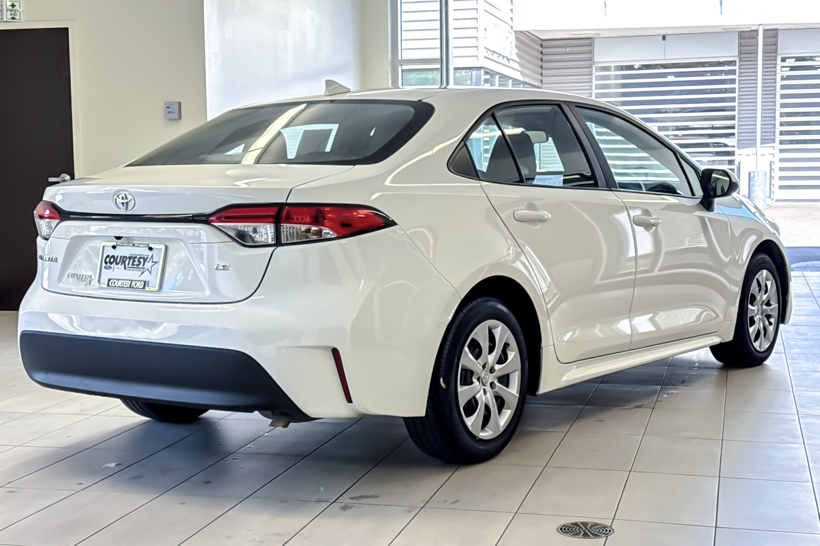 Used 2025 Toyota Corolla LE Sedan