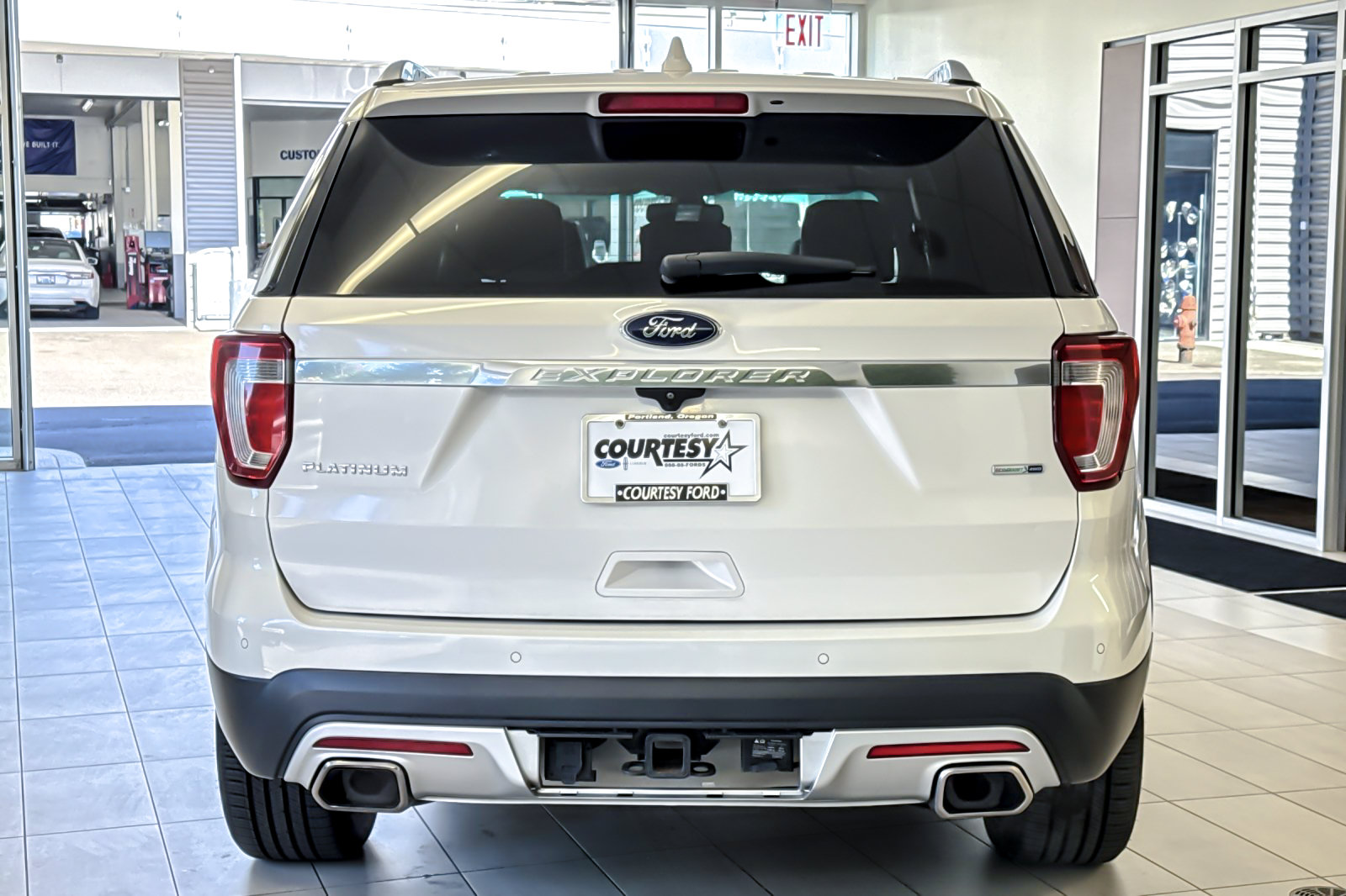 Used 2017 Ford Explorer Platinum SUV