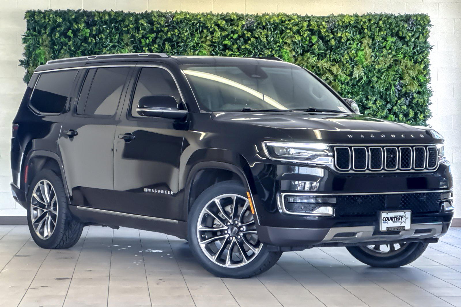 2022 Jeep Wagoneer