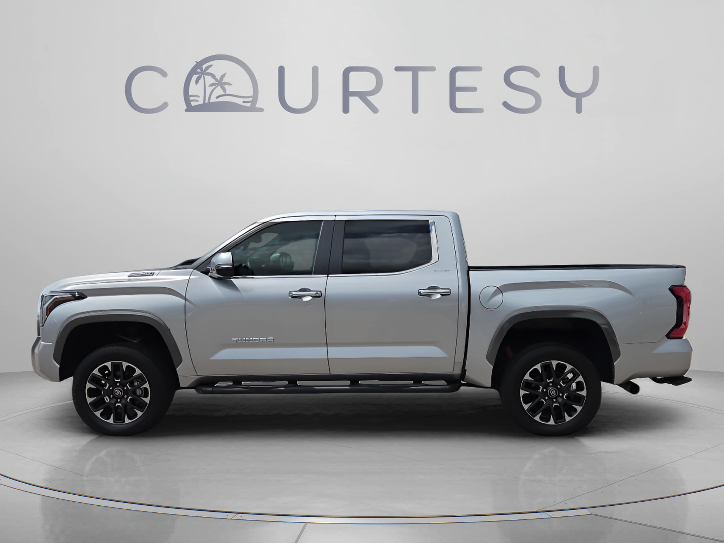 2025 Toyota Tundra Limited - Photo 2