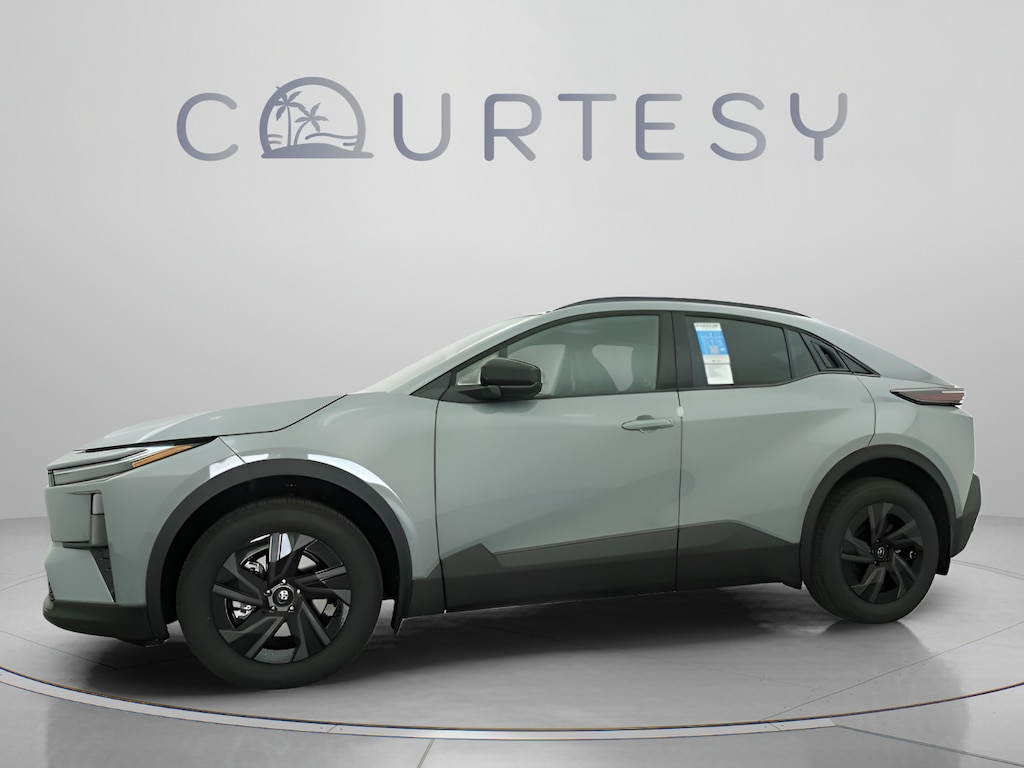 New 2026 Toyota C-HR SE SUV