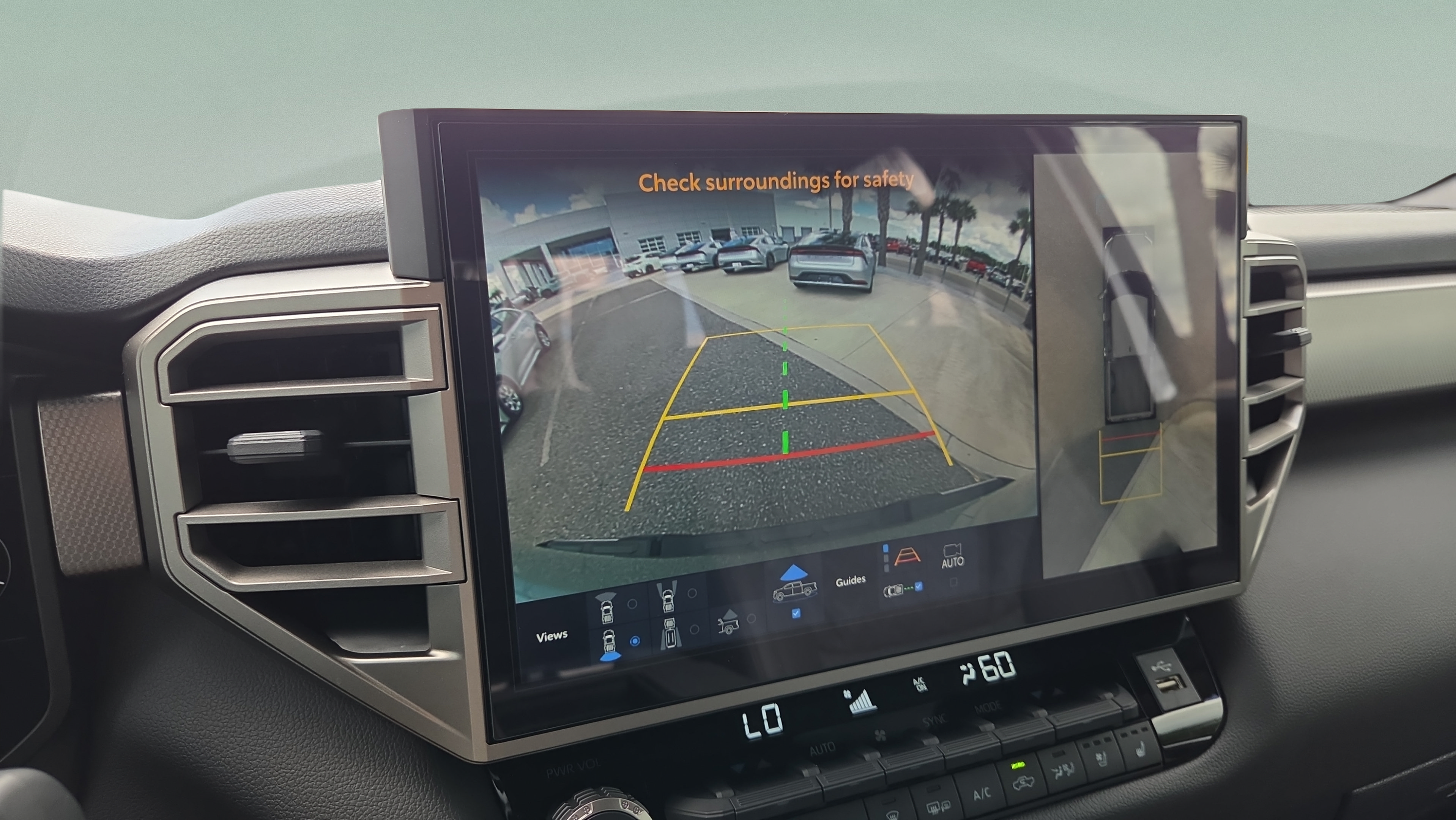 2025 Toyota Tundra Limited - Photo 23