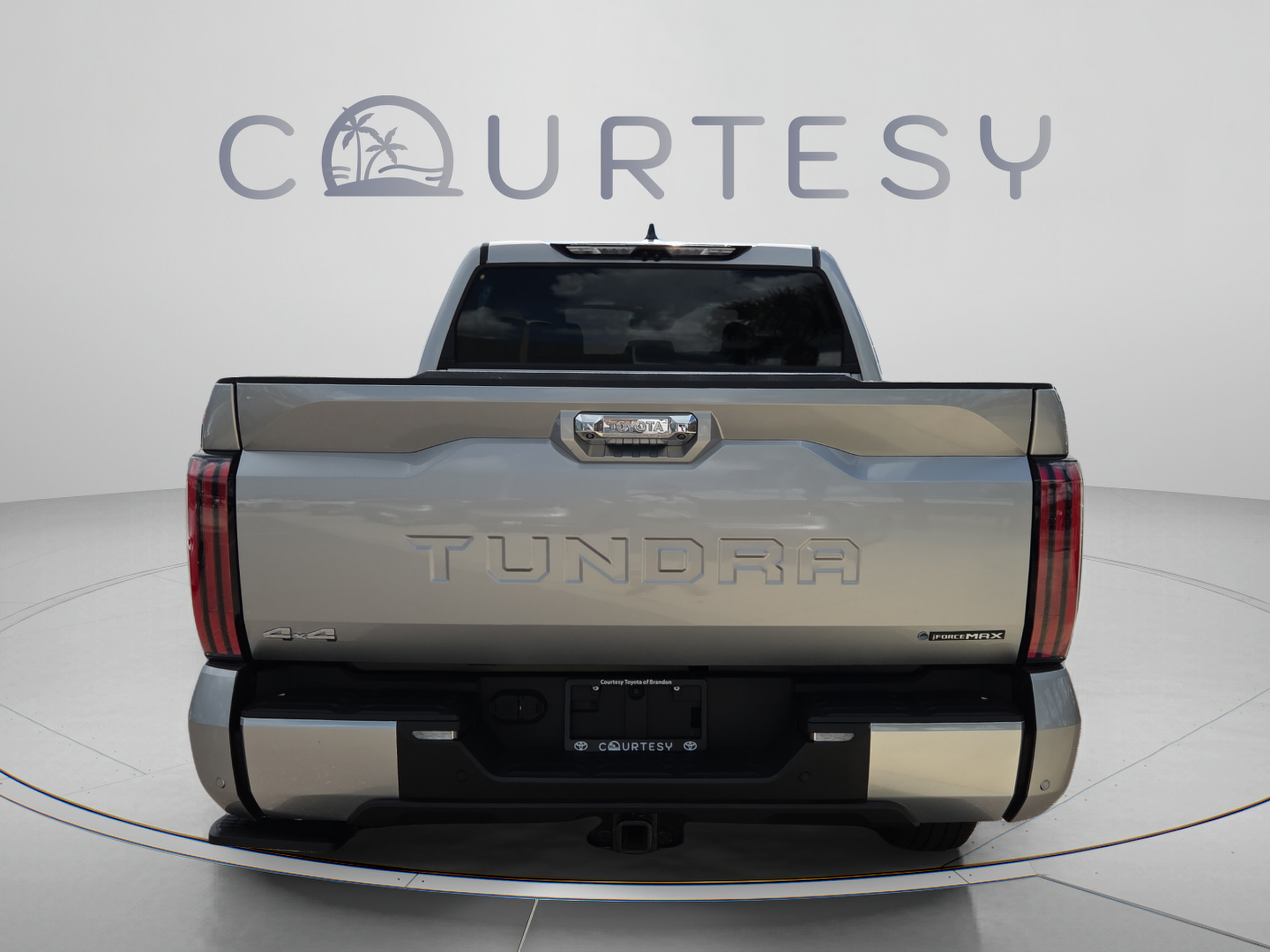 2025 Toyota Tundra Limited - Photo 5