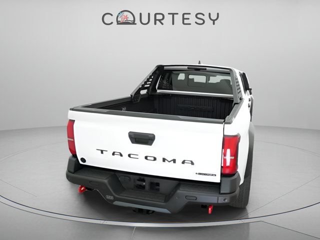 2025 Toyota Tacoma Trailhunter - Photo 7