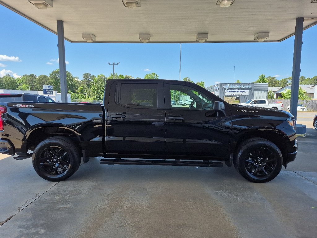 New 2026 Chevrolet Silverado 1500 Custom Truck