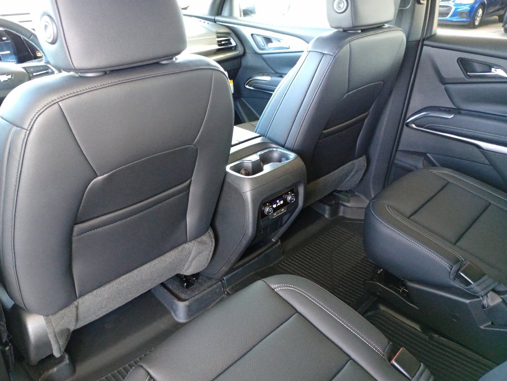 2027 Chevrolet Traverse LT - Photo 29