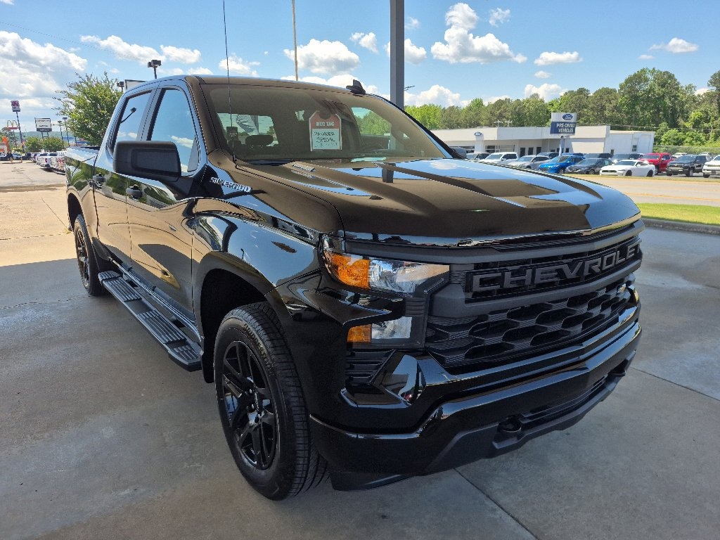 New 2026 Chevrolet Silverado 1500 Custom Truck
