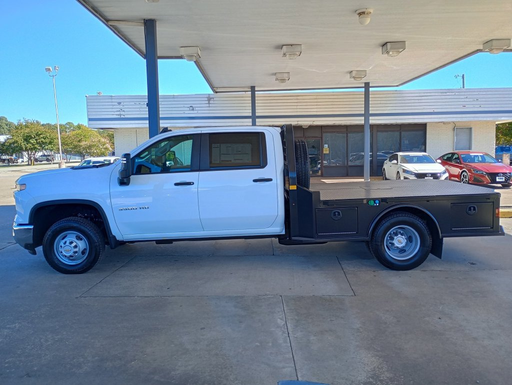 New 2026 Chevrolet Silverado 3500 HD Chassis Cab Work Truck Truck