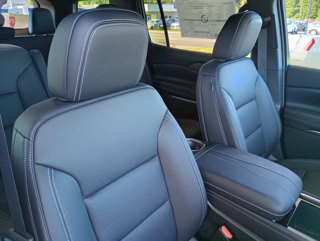 2027 Chevrolet Traverse LT - Photo 24
