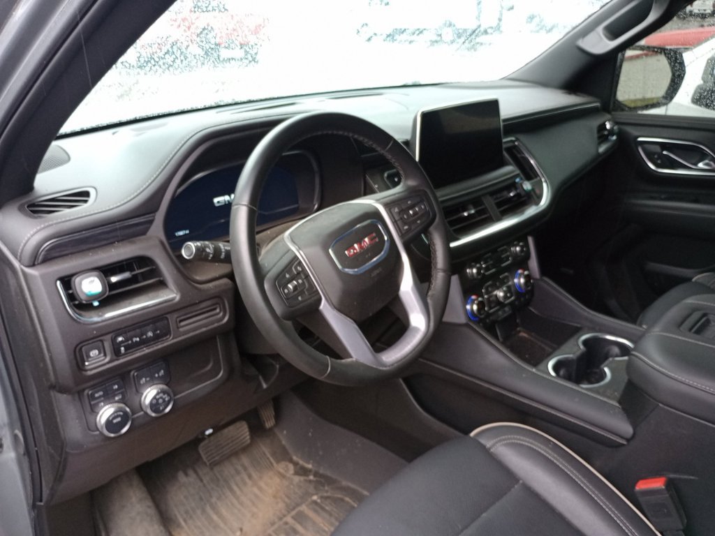 Used 2024 GMC Yukon SLT SUV