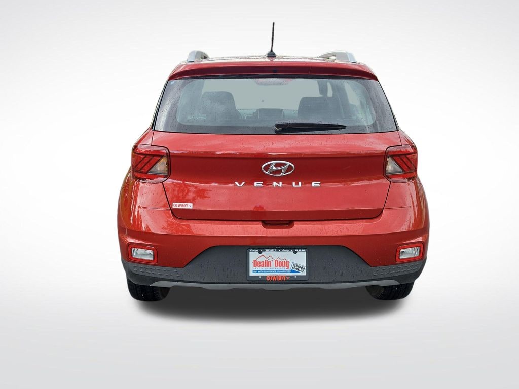 Used 2024 Hyundai Venue Limited SUV