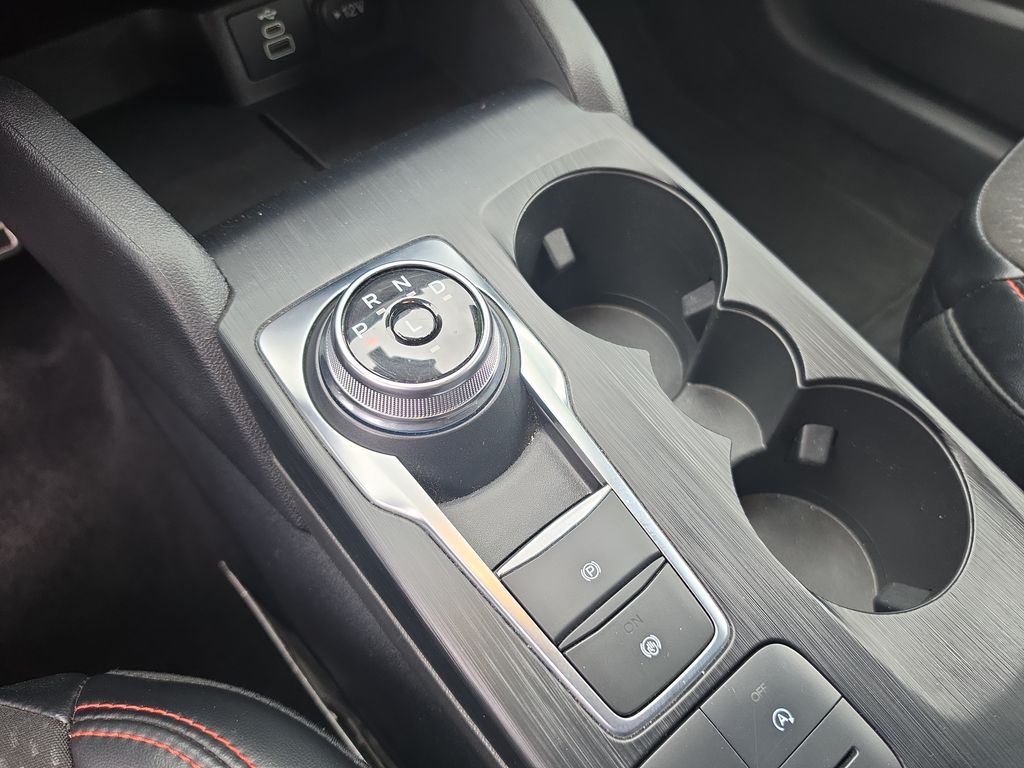 2024 Ford Escape ST-Line - Photo 24