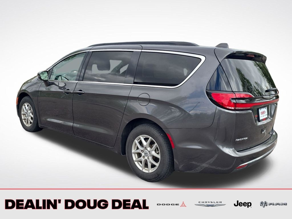 Used 2022 Chrysler Pacifica Touring L Minivan/Van