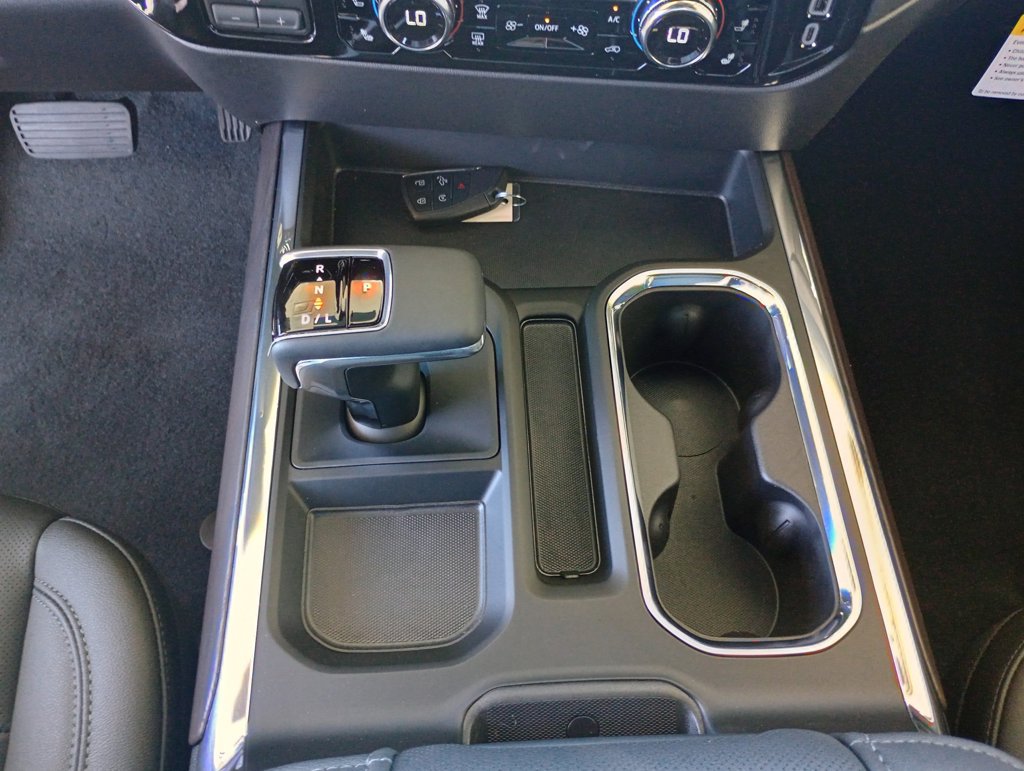 2026 GMC Sierra 1500 SLT - Photo 12