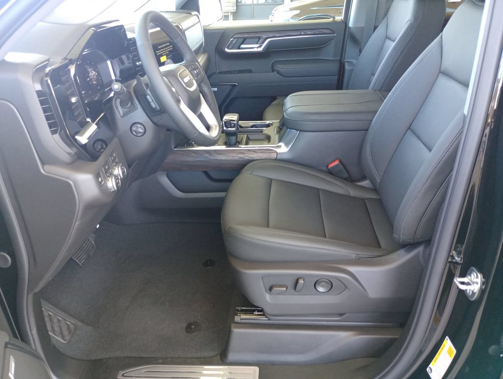 2026 GMC Sierra 1500 SLT - Photo 9