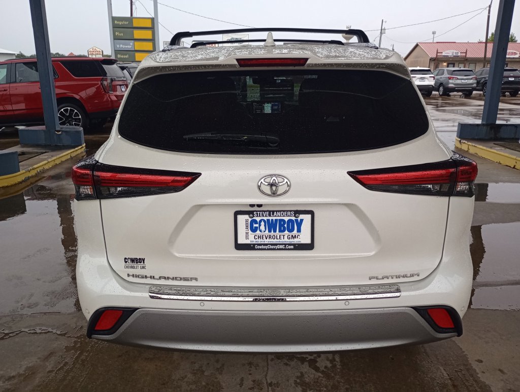 Used 2021 Toyota Highlander Platinum SUV