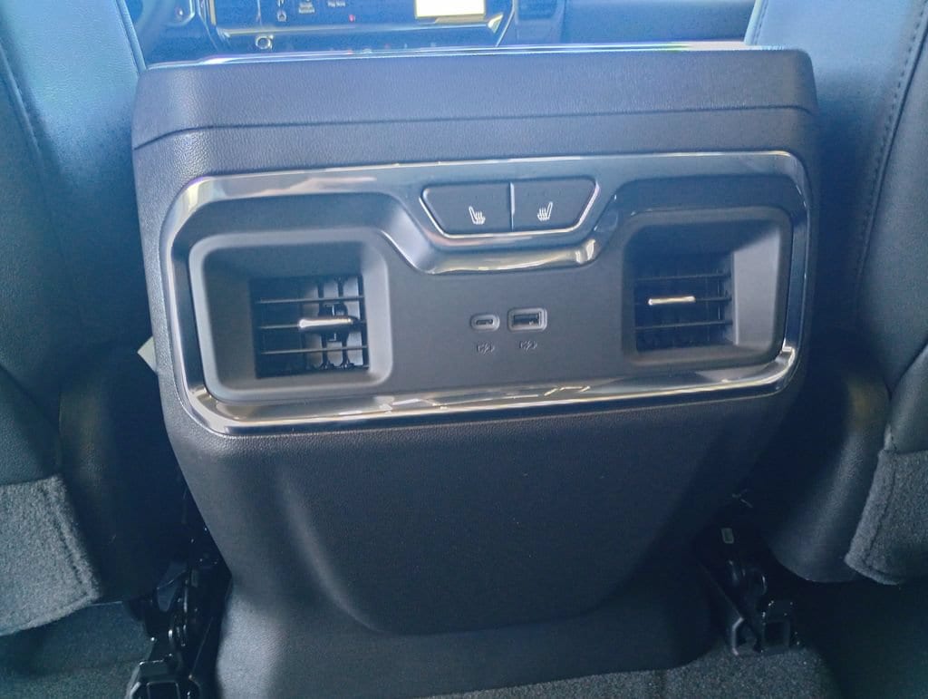 2026 GMC Sierra 1500 SLT - Photo 20