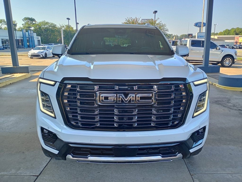 2026 GMC Yukon XL Denali Ultimate - Photo 8