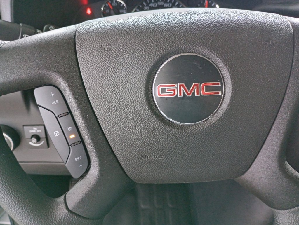 2025 GMC Savana Cargo Work Van - Photo 16